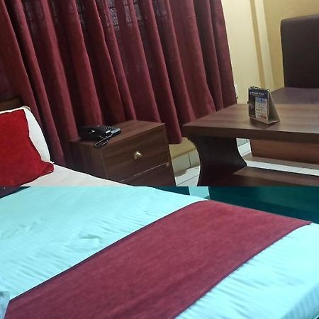 Hotel Royal Chautari, Butwal Eksteriør billede